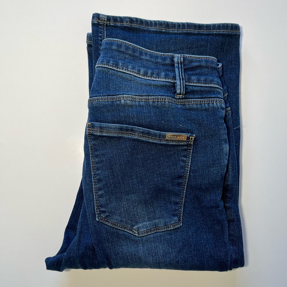 WHBM | BOOT CUT JEANS | SIZE 6 - Picture 3 of 13